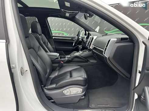 Porsche Cayenne 2016 - фото 25