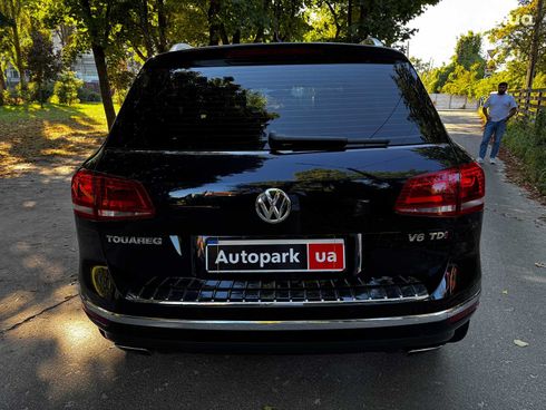 Volkswagen Touareg 2017 синий - фото 21