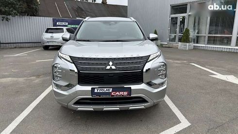 Mitsubishi Outlander 2022 - фото 8