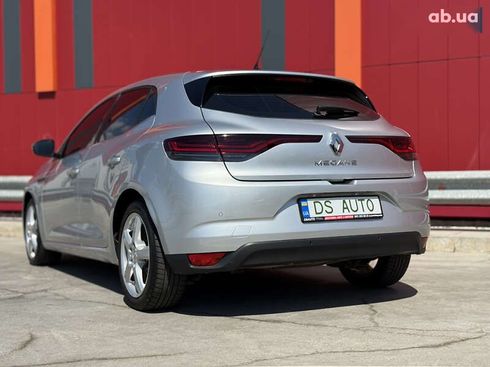 Renault Megane 2020 - фото 17