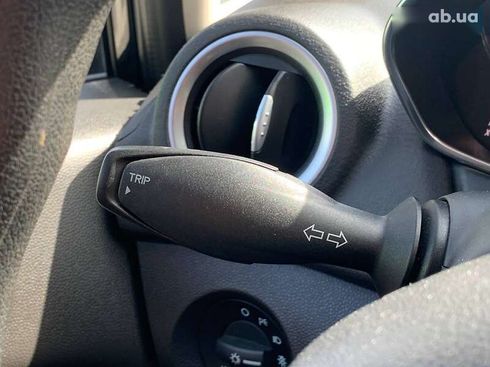 Ford Fiesta 2019 - фото 21