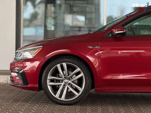 Volkswagen Passat 2017 - фото 10