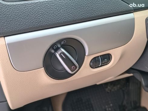 Volkswagen Jetta 2012 бежевый - фото 25