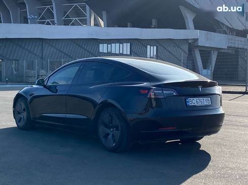 Tesla Model 3 2022 - фото 7