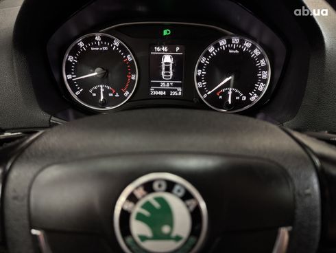 Skoda Octavia 2009 красный - фото 7