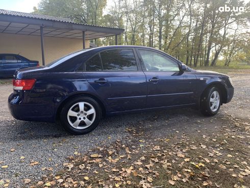 Hyundai Sonata 2008 голубой - фото 6