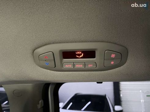 Kia Carnival 2019 - фото 17