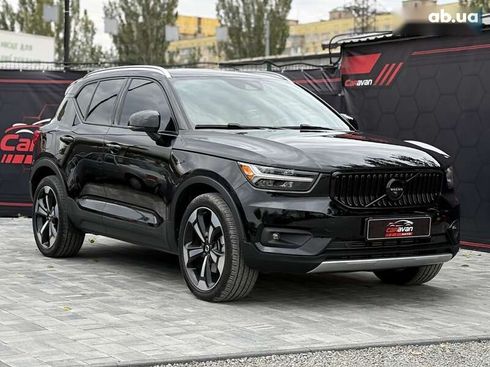 Volvo XC40 2022 - фото 2