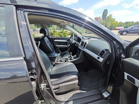 Chevrolet Captiva 2012 черный - фото 15