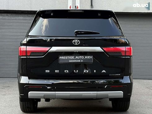 Toyota Sequoia 2025 - фото 18