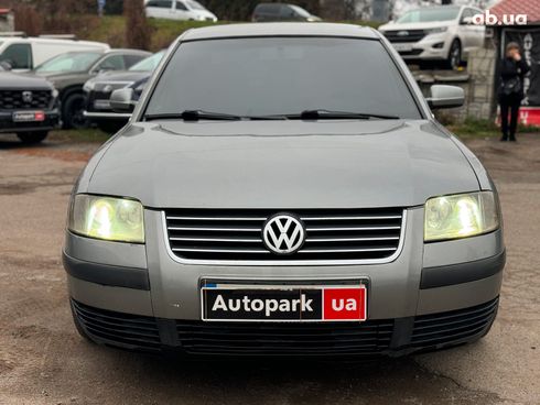 Volkswagen Passat 2001 серый - фото 2