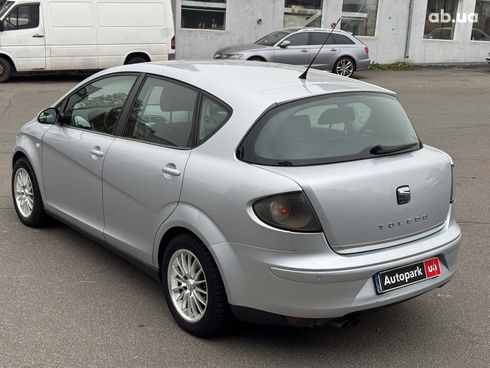 SEAT Toledo 2006 серый - фото 7