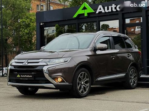 Mitsubishi Outlander 2015 - фото 2