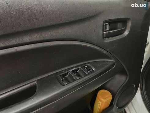 Mitsubishi Mirage 2014 - фото 11