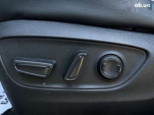Toyota RAV4 2020 - фото 23
