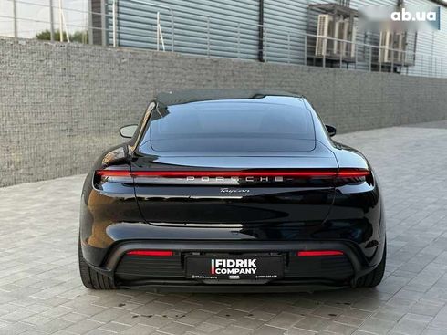Porsche Taycan 2022 - фото 10