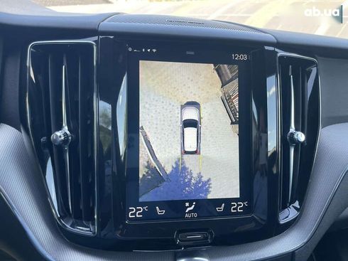 Volvo XC60 2018 - фото 30