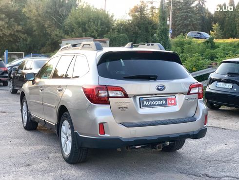 Subaru Outback 2016 бежевый - фото 7