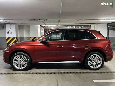 Audi Q5 2017 - фото 11