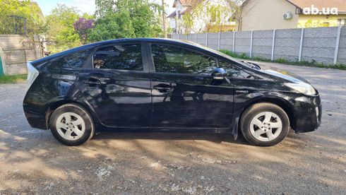 Toyota Prius 2010 черный - фото 8