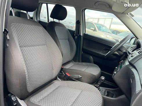 Skoda Fabia 2010 серый - фото 69