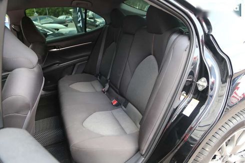 Toyota Camry 2019 - фото 10