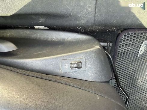 Peugeot 2008 2015 - фото 18