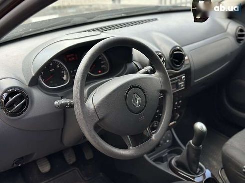 Renault Duster 2012 - фото 13