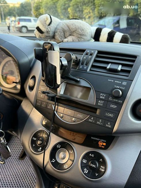 Toyota RAV4 2006 - фото 18