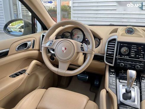 Porsche Cayenne 2012 - фото 17