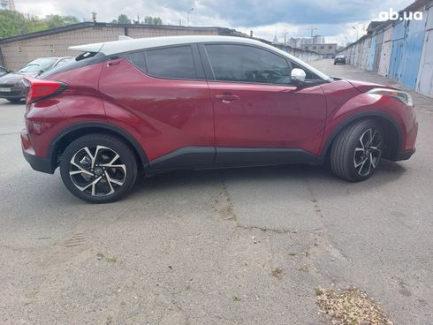 Toyota C-HR 2018 вишневый - фото 11