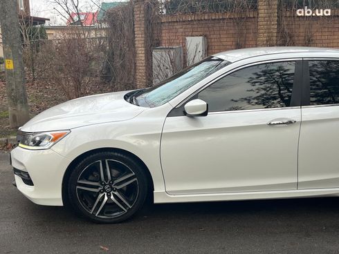 Honda Accord 2016 белый - фото 6
