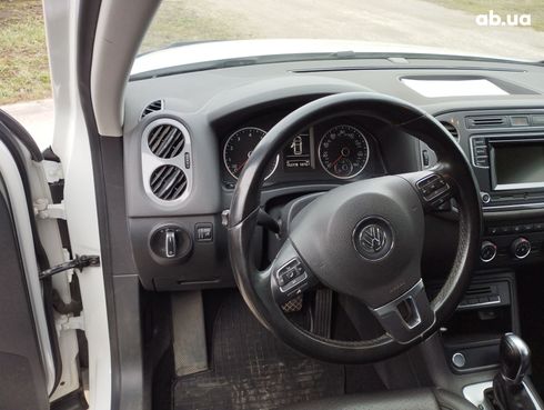 Volkswagen Tiguan 2015 белый - фото 8