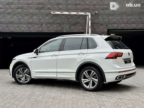 Volkswagen Tiguan 2023 - фото 18