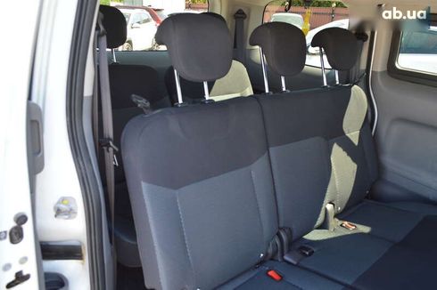Nissan e-NV200 2016 - фото 15