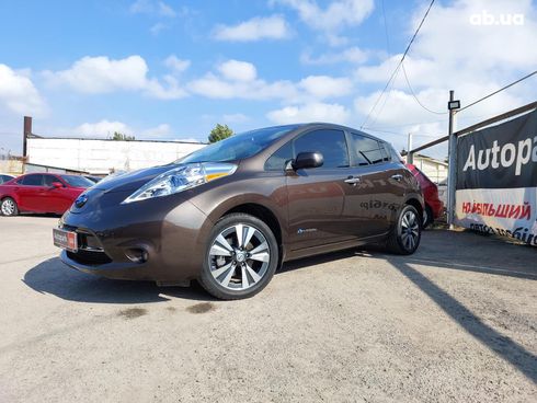 Nissan Leaf 2015 коричневый - фото 2