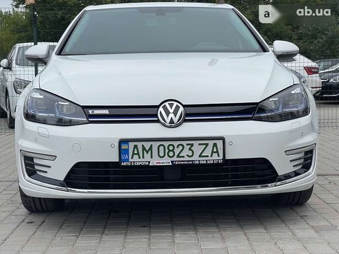 Volkswagen e-Golf 2020 - фото 9