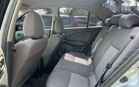 Nissan Almera 2004 - фото 18