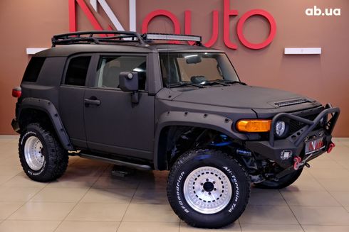 Toyota FJ Cruiser 2008 черный - фото 4