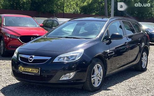 Opel Astra 2011 - фото 3