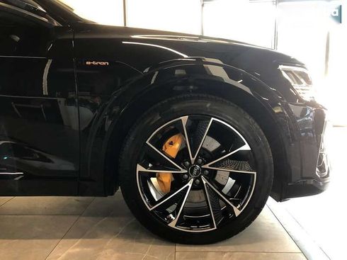 Audi E-Tron 2021 - фото 5