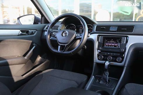 Volkswagen Passat 2018 - фото 11