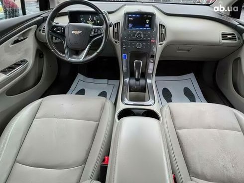 Chevrolet Volt 2015 красный - фото 8