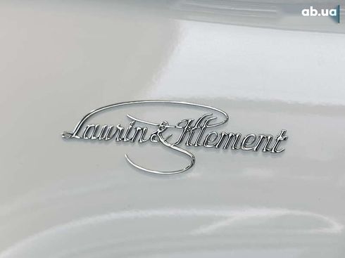 Skoda Superb 2021 - фото 17