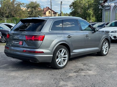 Audi Q7 2017 серый - фото 8
