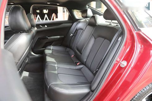 Kia K5 2021 - фото 9