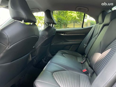 Toyota Camry 2021 синий - фото 22