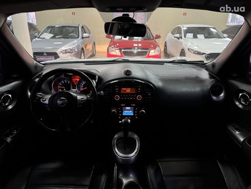 Nissan Juke 2012 белый - фото 11