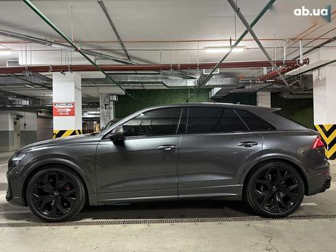 Audi RS Q8 2020 - фото 8