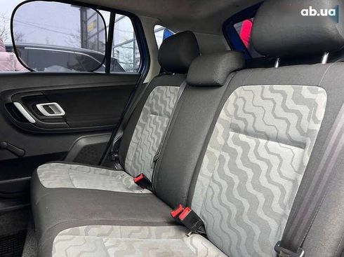Skoda Fabia 2009 - фото 19